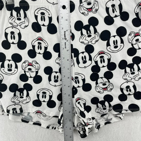 Disney Sleep Shorts Women's Sz 1X White Black Mickey Mouse Pattern Elastic Waist - Picture 4 of 11